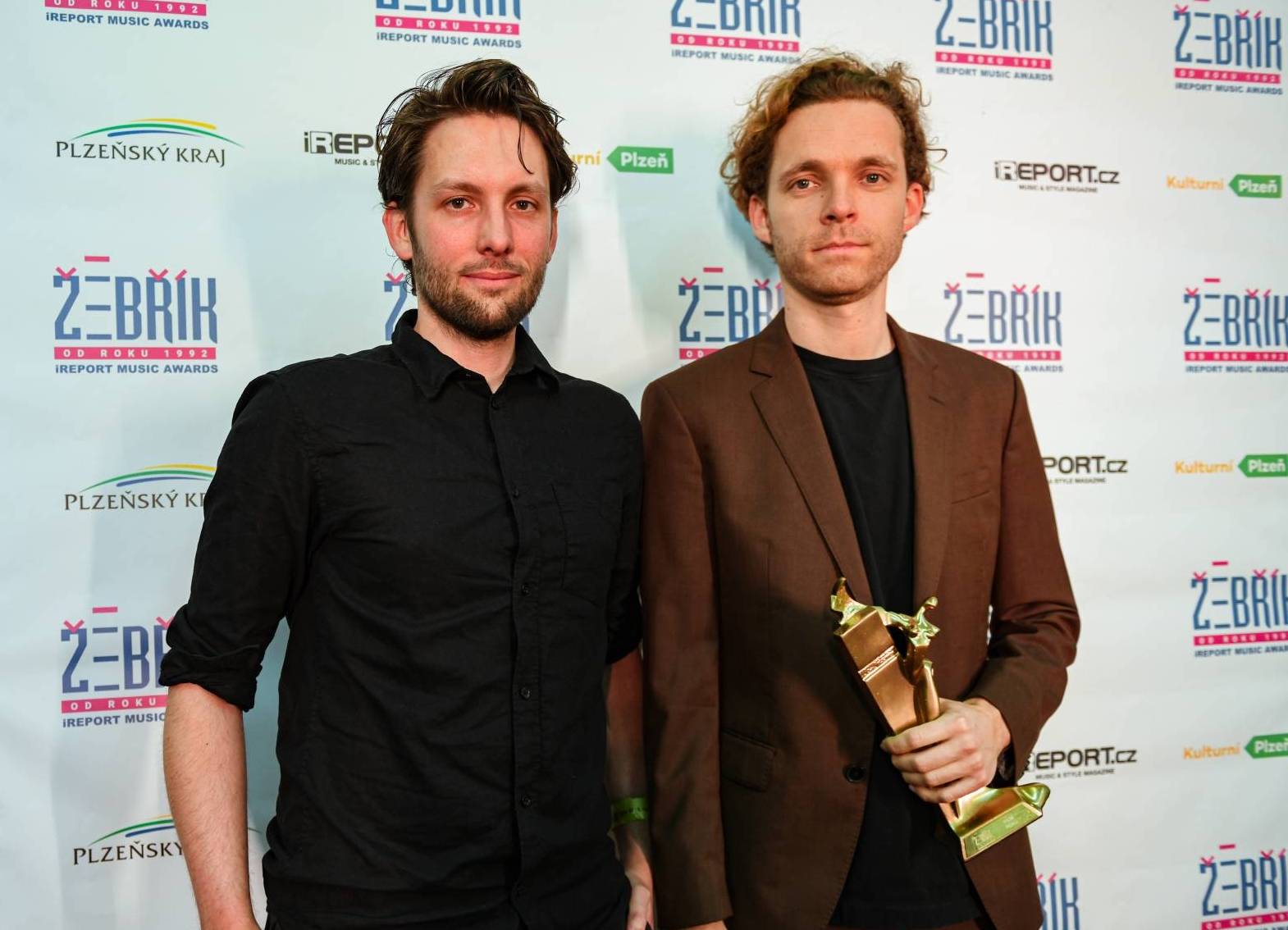 VIDEOROZHOVOR | Jak se tvoří filmová hudba? Na Žebříku nám to prozradili skladatelé Karel Havlíček a Jan Šléška