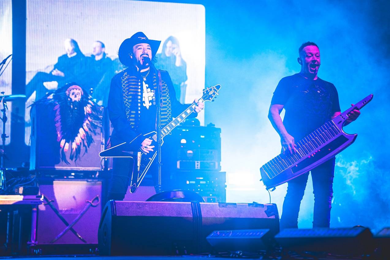 VIDEOROZHOVOR | Lucie o Viktoru Dykovi: Nehledali jsme náhradu za Davida Kollera, ale parťáka do kapely