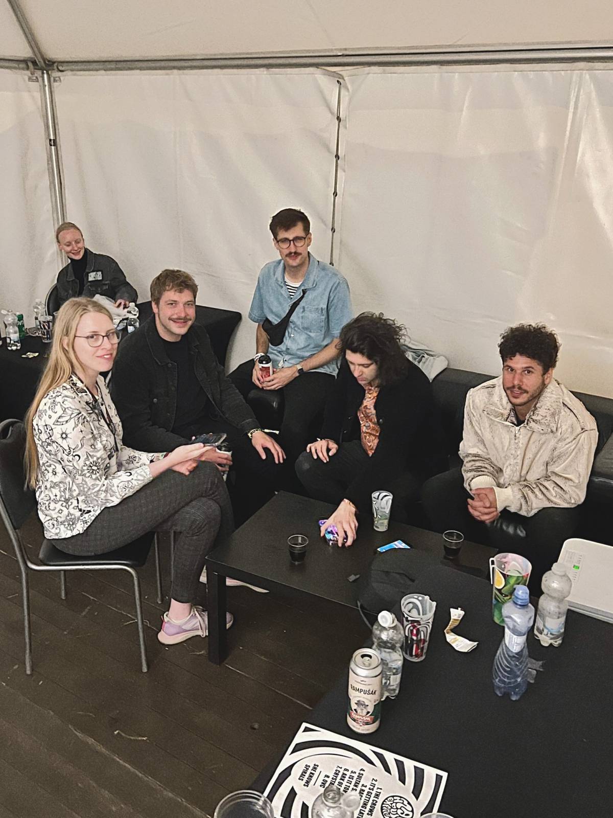 ROZHOVOR | Madhouse Express: Úspěchy domácích kapel jdou teď hlavně za psychedelickou a rock’n’rollovou scénou