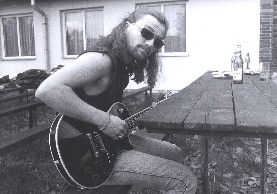 RETRO 90s | Kabát: My jsme v rádiu a televizi nikdy nebyli a nebudem, ani se tam nehrnem