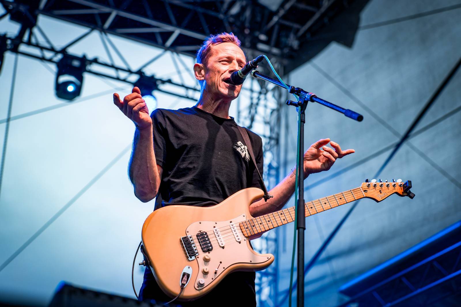 ROZHOVOR | Matěj Homola (Wohnout): Nejradši bych neměl žádnej domov, koupil bych si karavan nebo jezdil jenom na motorce