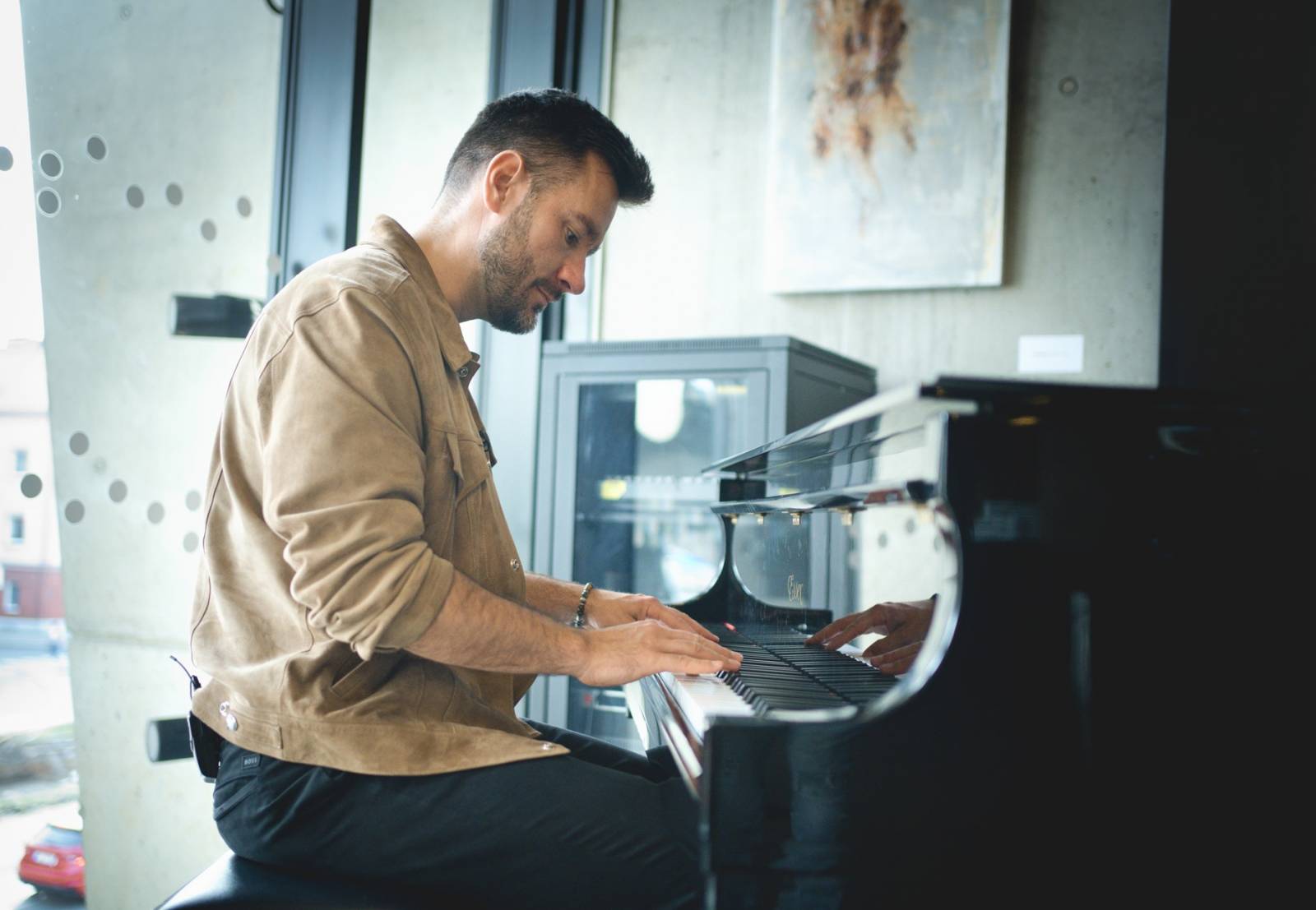 VIDEOROZHOVOR | Marek Ztracený: Na Letné nechci překonávat návštěvnické rekordy. Z mého syna se stal metalový kytarista