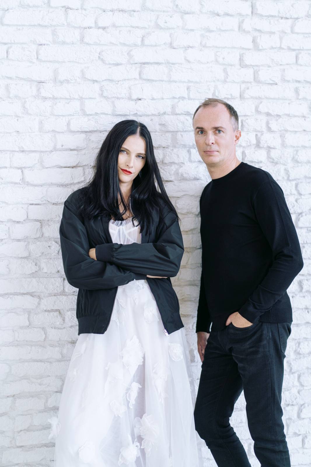 ROZHOVOR | Iva Frühlingová: Vždycky ve mně byla trochu Wednesday Addams. Místo boje se svými stíny hledám rovnováhu