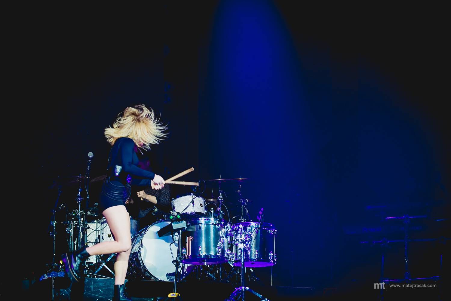 Maskovaní Slipknot, energičtí Imagine Dragons i bubnující Ellie Goulding: TOP 12 fotek ledna