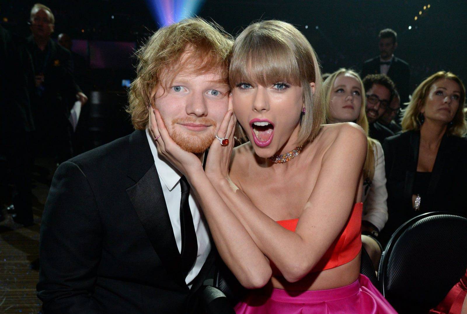 TOP 8 momentů Grammy: Taylor Swift se radovala z vlastní prohry, Adele zklamala