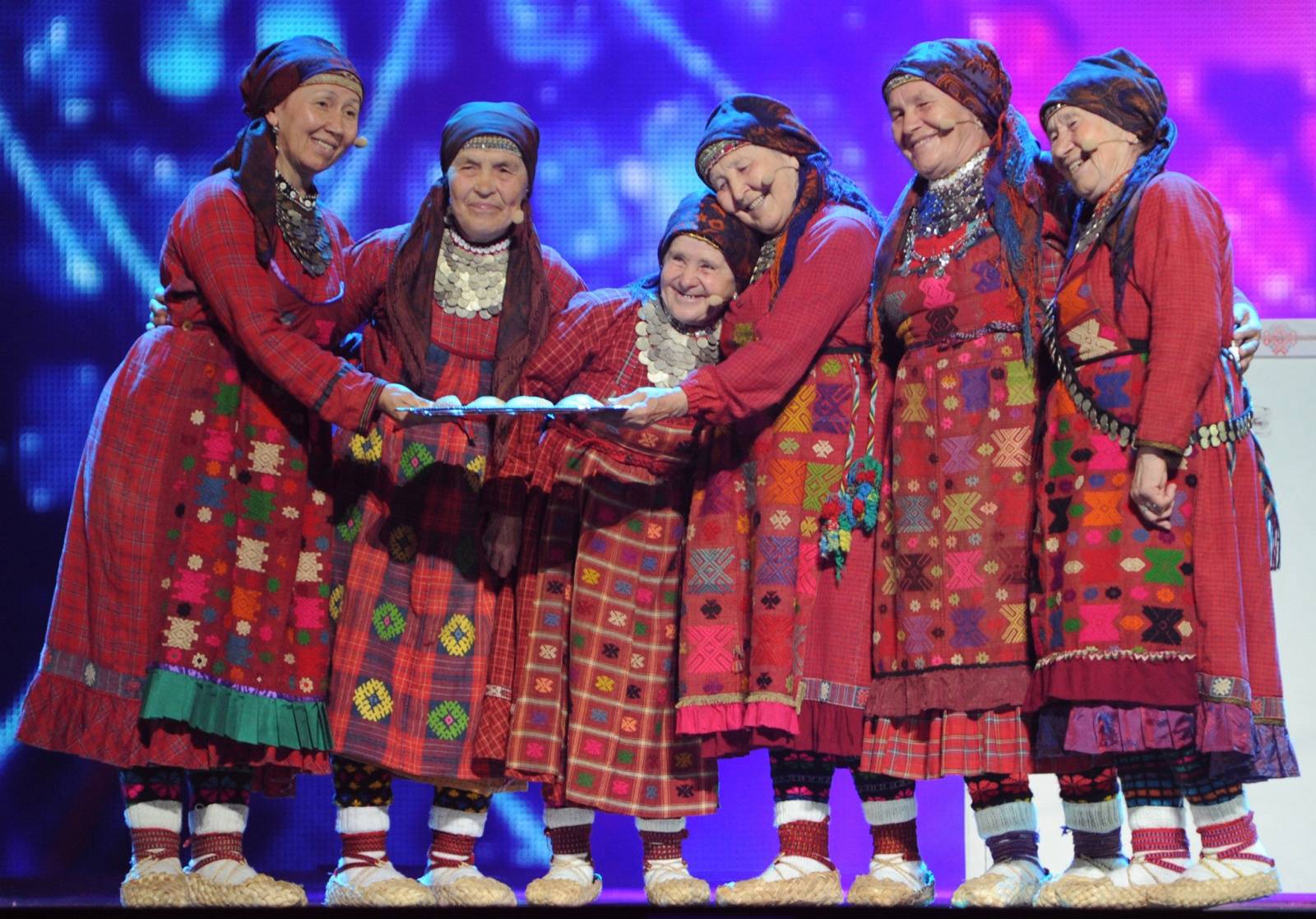 TOP 6 největších šíleností, které přinesla Eurovize: Vousatá Conchita Wurst i ruské Babushki