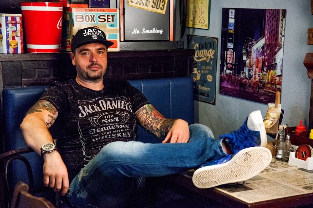 Čechům chybí americký úsměv.  Je na čase zvednout kotvy! 