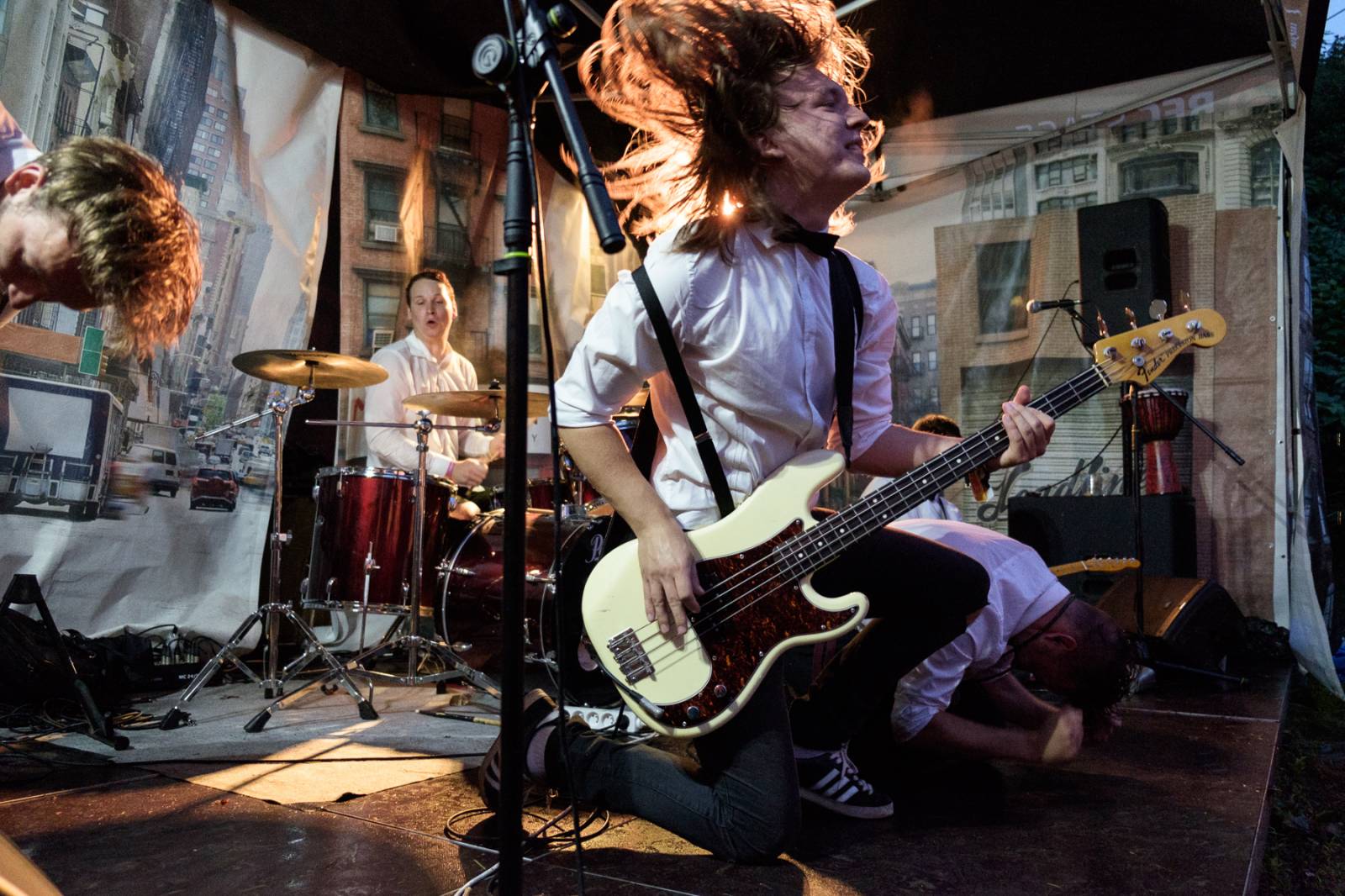 Recyklovaná stage na letních festivalech přinesla několik hudebních objevů. Jakých?