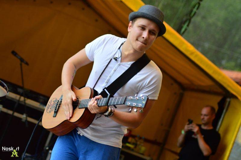 ANKETA (I.): Co přejí Mandrage, Debbi, Skyline, Ewa Farna, Slza, Thom Artway, Smrtislav a další do nového roku?