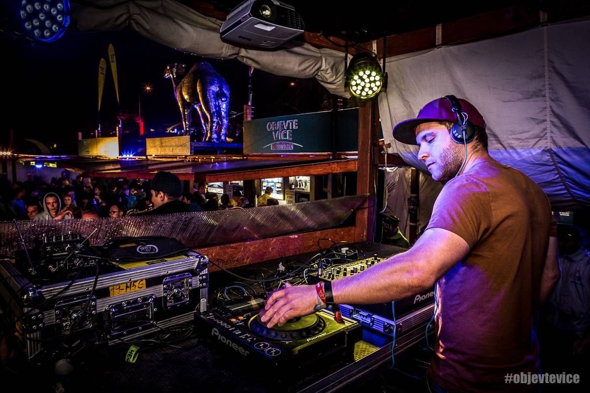 Hudební festivaly s našlápnutým line-upem se blíží. Šetři kapsu a pořiď si lístky za polovic!