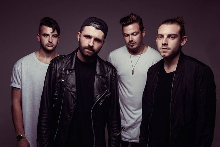 TOP 10 černých koní letošních českých festivalů: Slaves, Blood Red Shoes a další kapely, které nesmíte prošvihnout