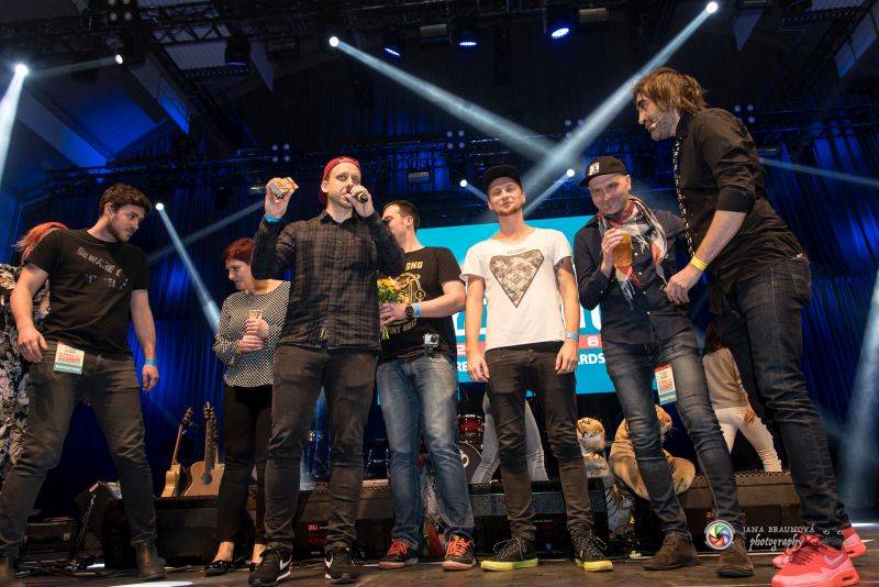 TOP 10 nejžhavějších témat první poloviny roku 2017: Rammstein v Praze i kontroverzní dokument Lucie Bílé