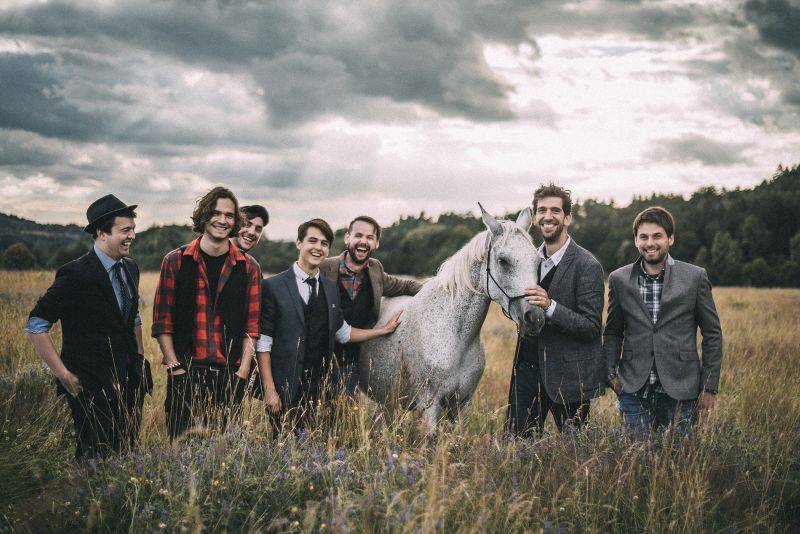 NOVOROČNÍ ANKETA (I.): Co přejí do roku 2018 Ewa Farna, Marek Ztracený, Wohnout, Jelen a další