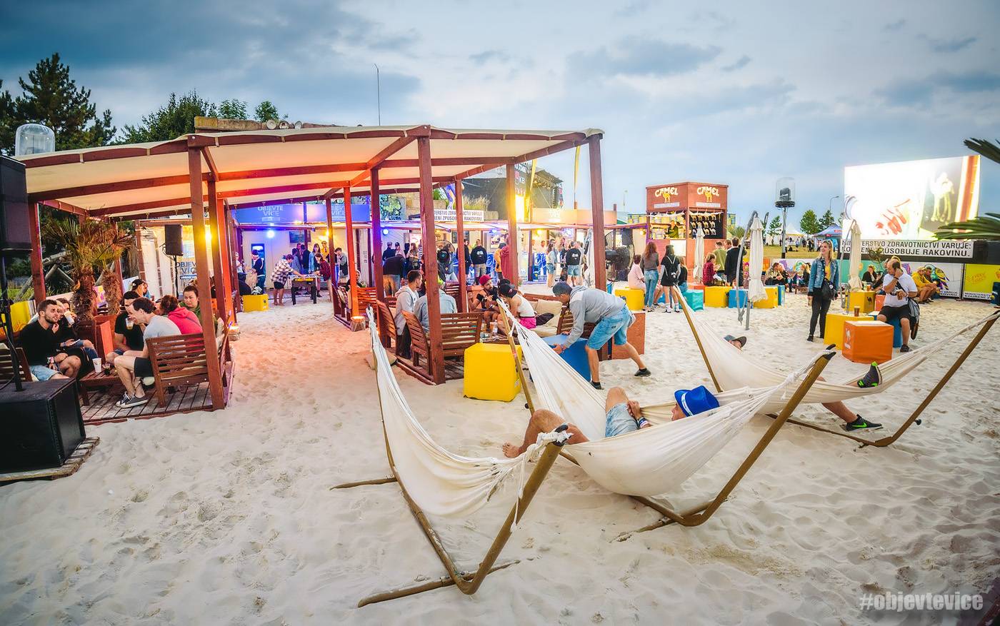 Nejlepší české festivaly jsou za dveřmi. Pořiď si lístky nejlevněji s Objevte Více Muziky