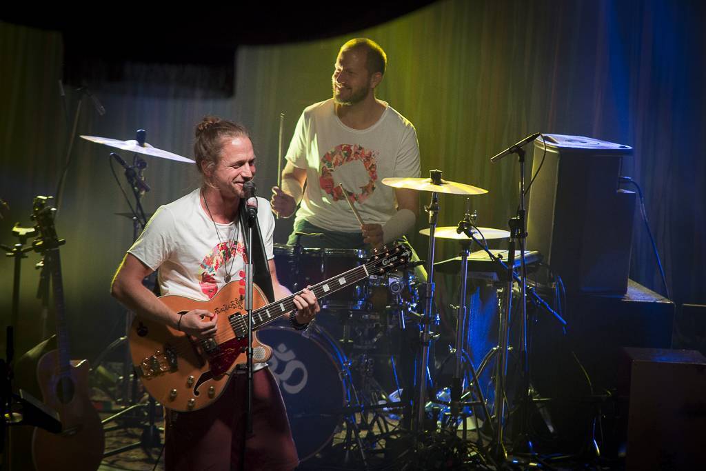 TOP 5 domácích hudebníků, kterým politika nedá spát: David Koller, Tomáš Klus i Xindl X