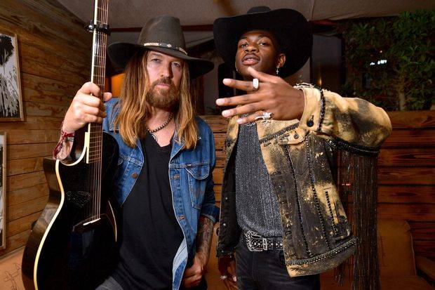 TOP 10 zahraničních videoklipů roku 2019 podle iREPORTu: Epičtí Rammstein, hororová Billie Eilish i animovaní Coldplay