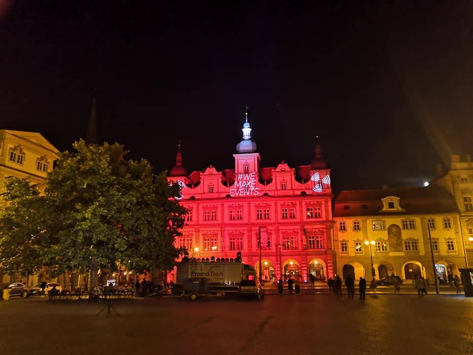 GALERIE: Pozor, červená! České kluby svítí na poplach