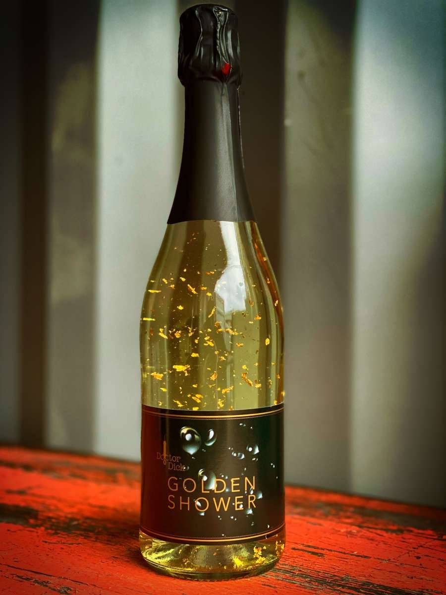 BIZÁR TÝDNE: Zpěvák Rammstein navrhl dildo, jmenuje se Tilldo. Till Lindemann začal podnikat v erotickém průmyslu