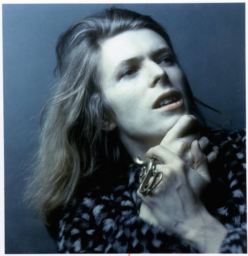 RETRO: David Bowie tisíckrát jinak. Ať už experimentoval s halucinogeny, amfetaminy nebo japonským divadlem, vždy působil, že přesně ví, co dělá