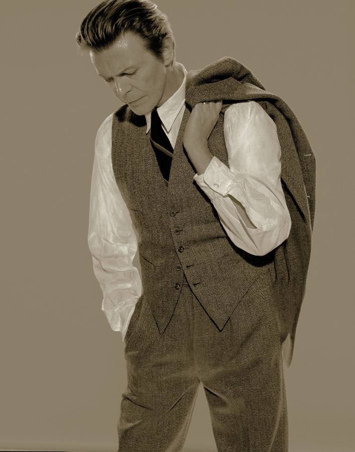 RETRO: David Bowie tisíckrát jinak. Ať už experimentoval s halucinogeny, amfetaminy nebo japonským divadlem, vždy působil, že přesně ví, co dělá