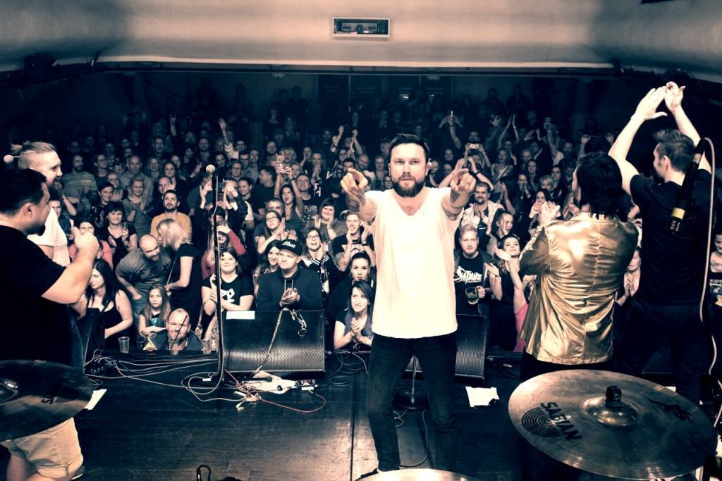 ANKETA: Koncert, na který nikdy nezapomenu. Žofie Dařbujánová chtěla být jako P!nk, Michael Krásný vzpomíná na Jessie J a Petr Škarohlíd na traposcénu s močoflekem