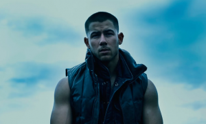 TOP 6 videoklipů týdne: Like-It natáčeli v Berlíně, Nick Jonas vyrazil do vesmíru a Post Malone zpívá pro Pokémony