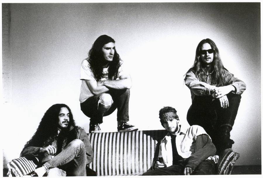 ANKETA | Fenomén grunge: Jak na Nirvanu, Pearl Jam či Alice In Chains vzpomínají čeští rockeři?