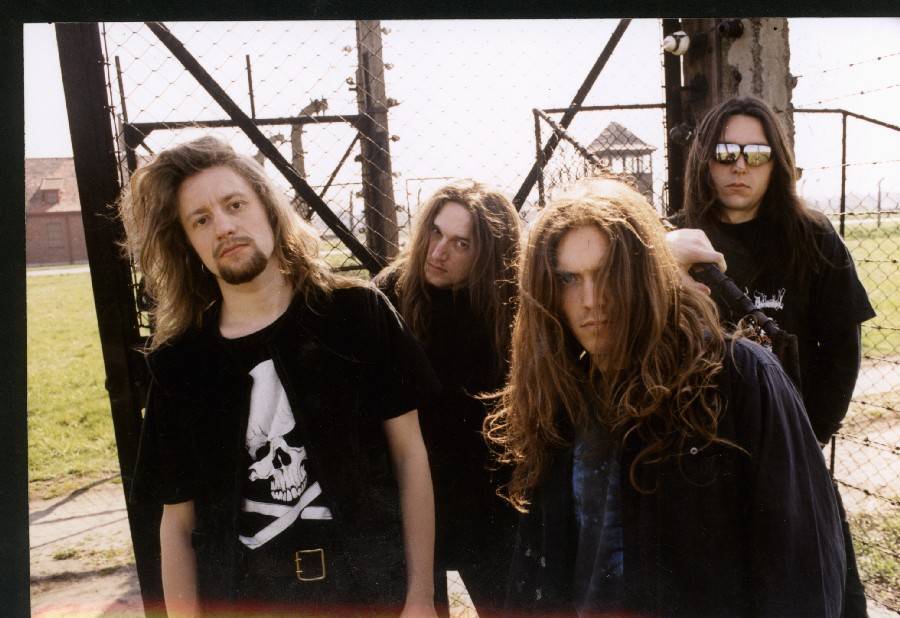 ANKETA | 40 let metalu (III.): Členové John Wolfhooker, Debustrolu, Imodia a Kurtizán z 25. Avenue vyrostli na  Korn, Linkin Park i Black Sabbath