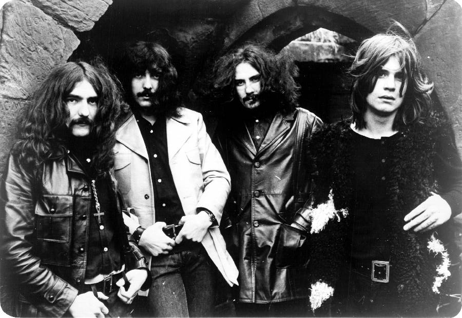 ANKETA | 40 let metalu (III.): Členové John Wolfhooker, Debustrolu, Imodia a Kurtizán z 25. Avenue vyrostli na  Korn, Linkin Park i Black Sabbath