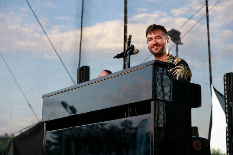 Na co se těšit v červenci: Kabáti zvou do cirkusu, Kryštof pomohou jižní Moravě a Lucie chce být blíž fanouškům