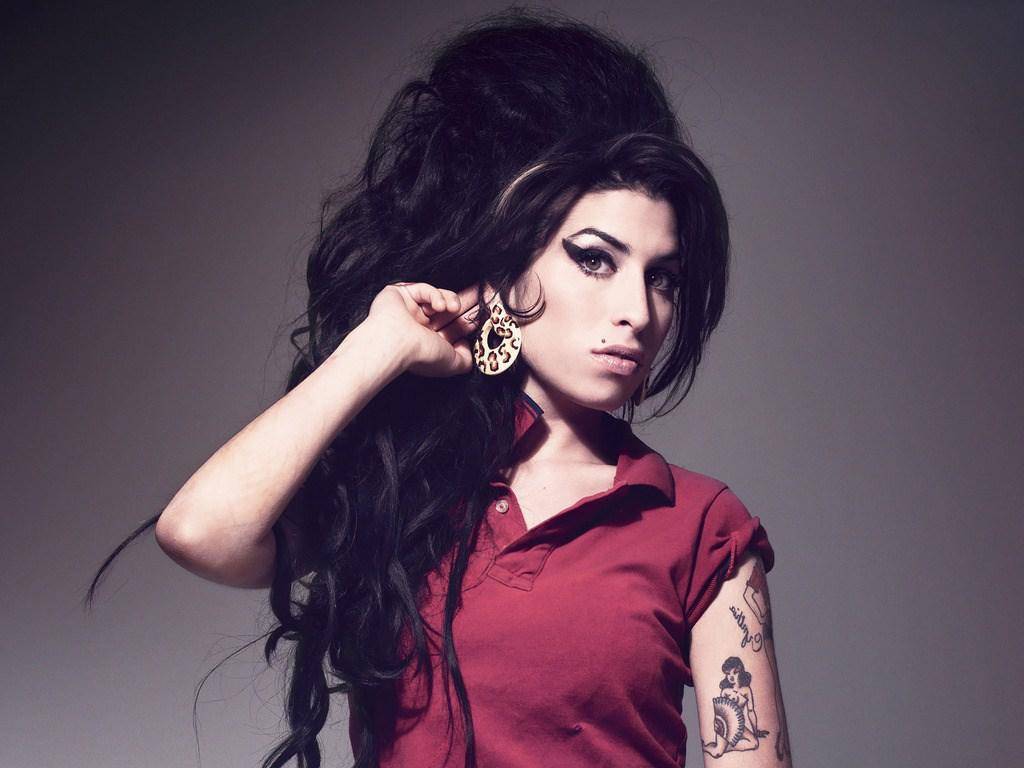 TOP 5 zásadních písní Amy Winehouse. Zpěvačky, která uhranula svět svým jedinečným hlasem