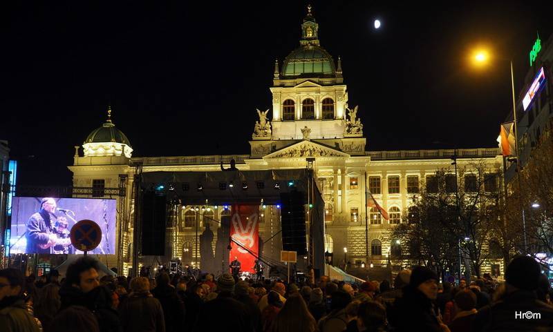 Češi vyjdou opět do ulic. Kam můžete 17. listopadu vyrazit?