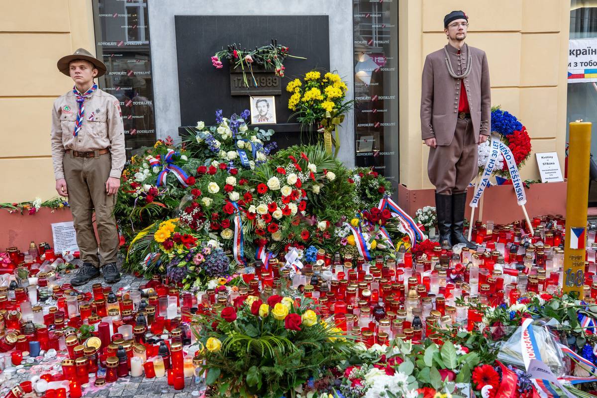 Češi vyjdou opět do ulic. Kam můžete 17. listopadu vyrazit?