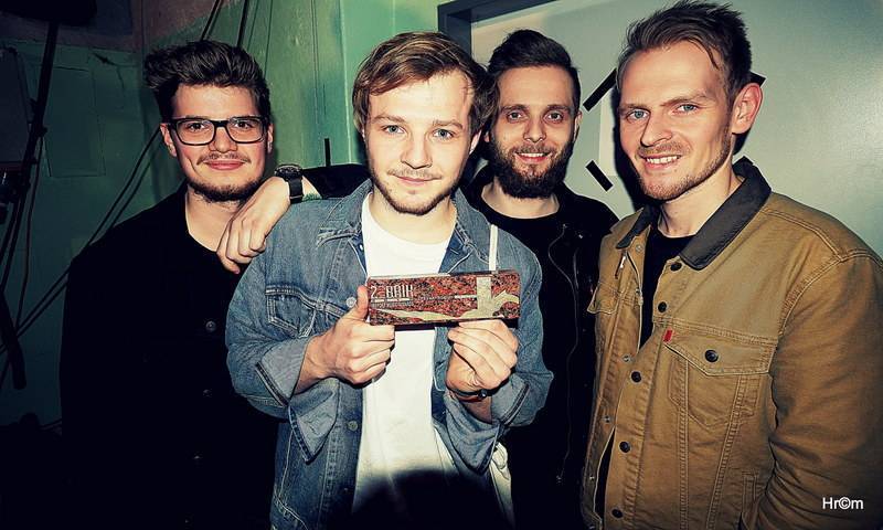 ANKETA | Rok 2021 pohledem Olympiku, Voxela, Honzy Křížka, Lásky, Elis Mraz a dalších. Jak ho hodnotí a co je čeká v tom letošním?