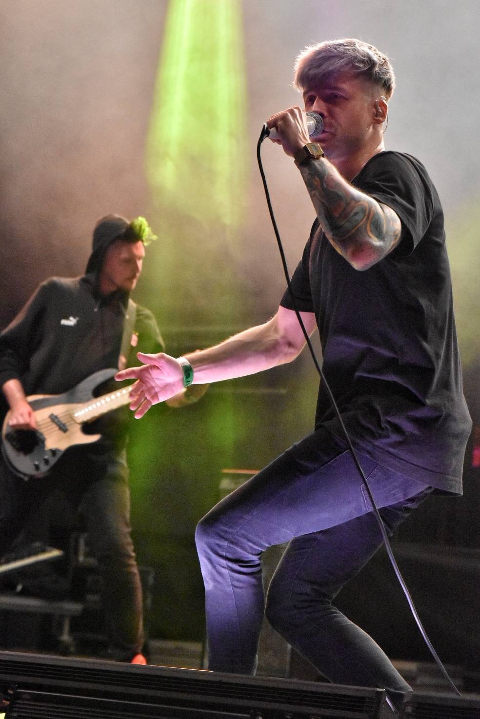 Jak se žije na šňůře | John Wolfhooker: Jednou nás napadlo položit na spícího Filipa noční stolek