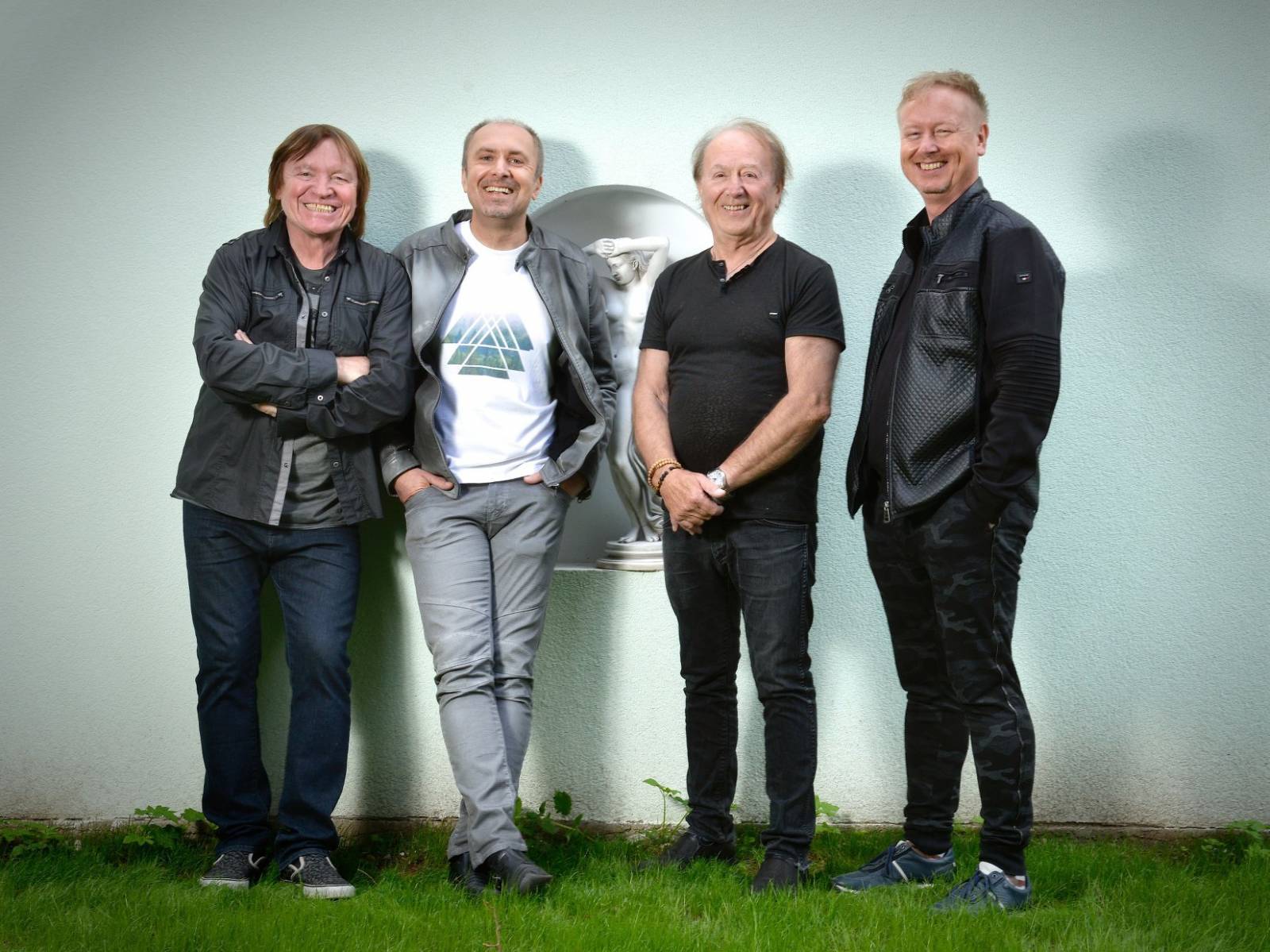 Alba, které přinese rok 2022: Nové desky chystají Divokej Bill, Vypsaná fiXa, MYDY i Petr Janda