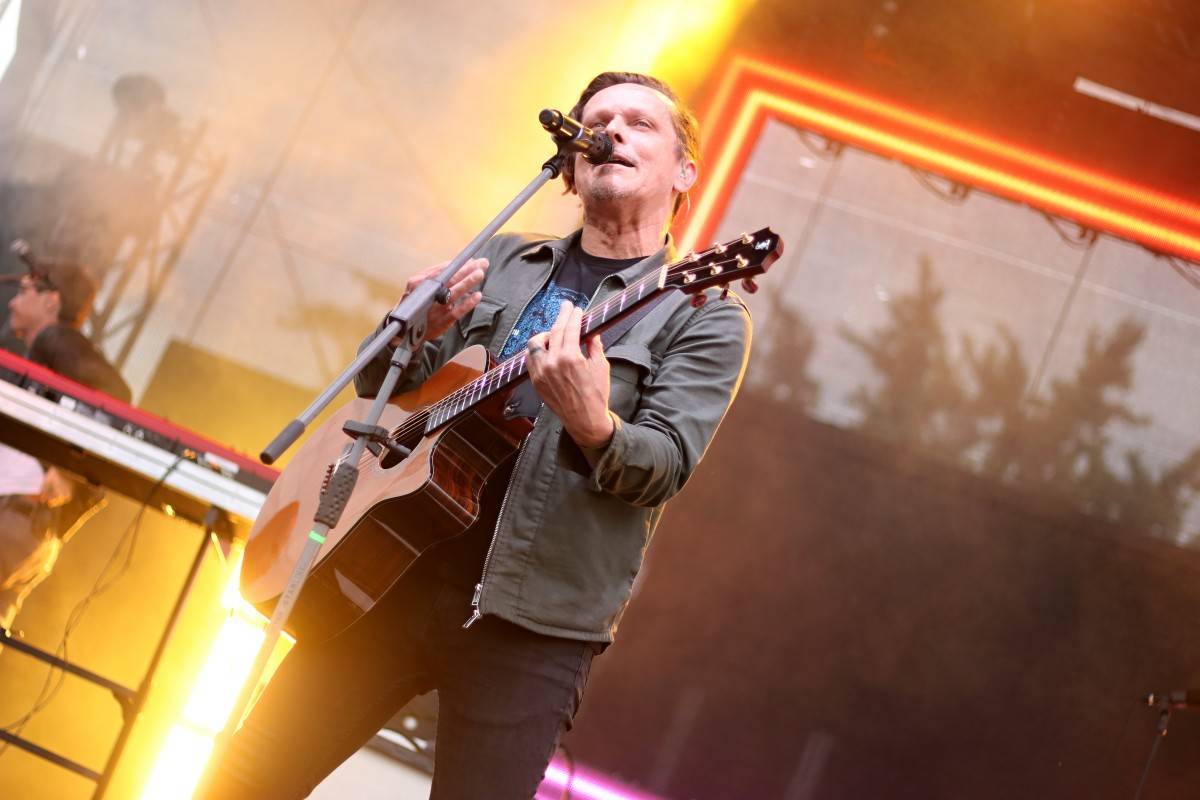 Na co se těšit v srpnu: Chinaski pokračují v turné, chystají se Brutal Assault i Lovestream Festival a dorazí Megadeth a The Weeknd