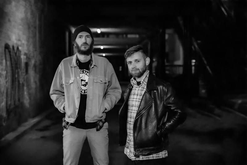 TOP 10 českých alb roku 2023 podle redakce iREPORTu: Vydali je J.A.R., Tři sestry, Zrní či John Wolfhooker