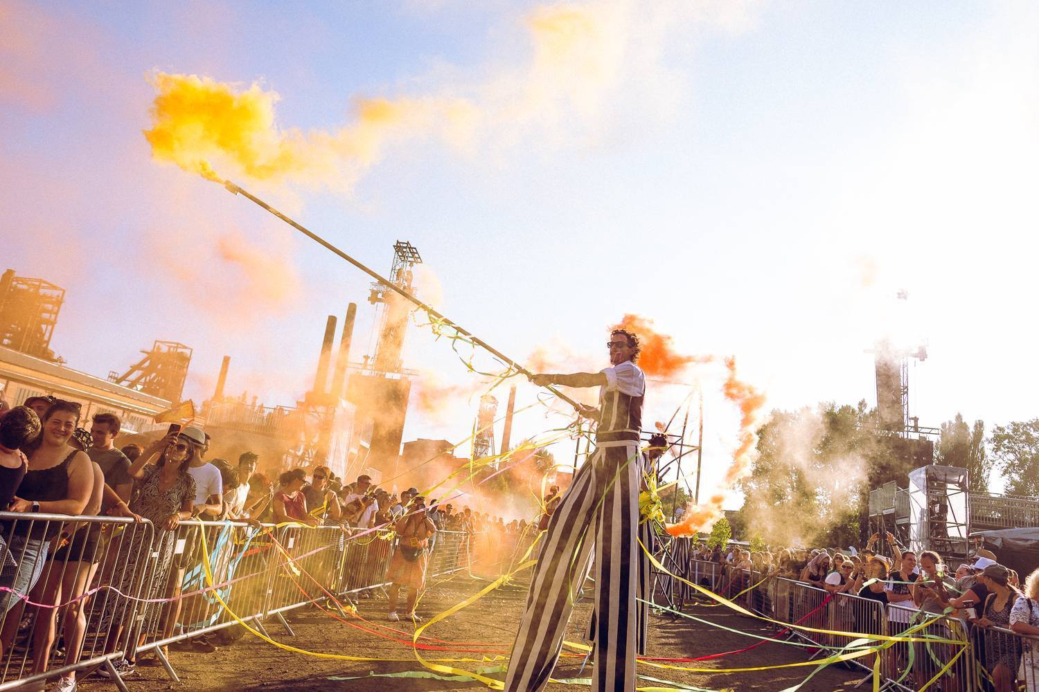 PŘEHLED | Na české festivaly zavítají Judas Priest, Lenny Kravitz, Offspring, Avril Lavigne i David Guetta