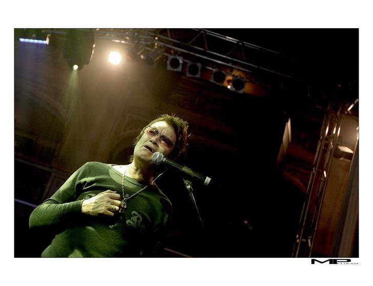 RETRO 2000| Monkey Business slavili v roce 2008 Vánoce s Glennem Hughesem