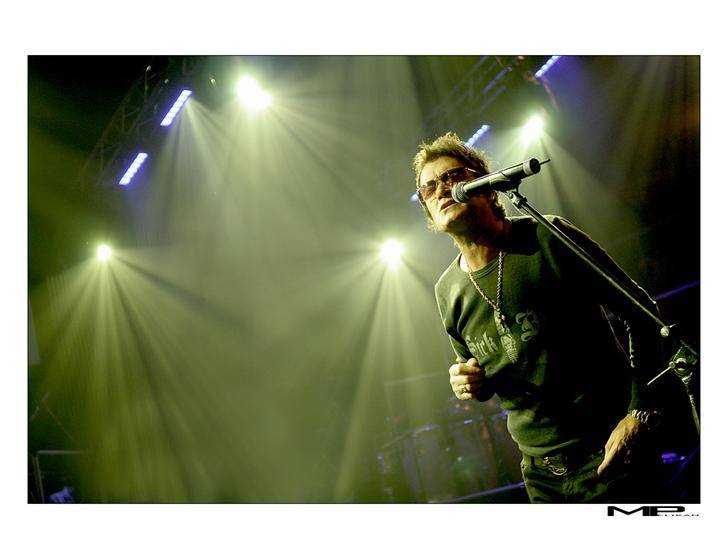 RETRO 2000| Monkey Business slavili v roce 2008 Vánoce s Glennem Hughesem