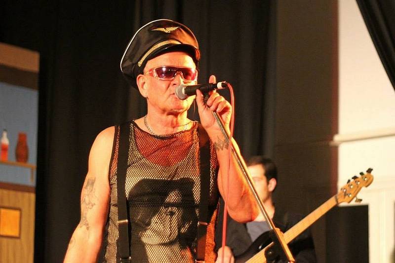 Miroslav Imrich - Osobitý zpěvák rozjel v hudebním nebi svůj Elektrickej bál