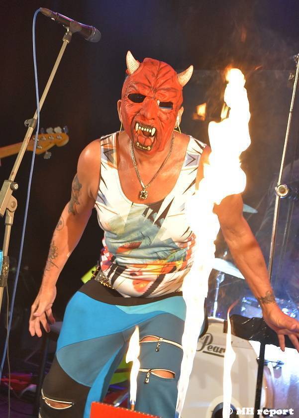 Miroslav Imrich - Osobitý zpěvák rozjel v hudebním nebi svůj Elektrickej bál