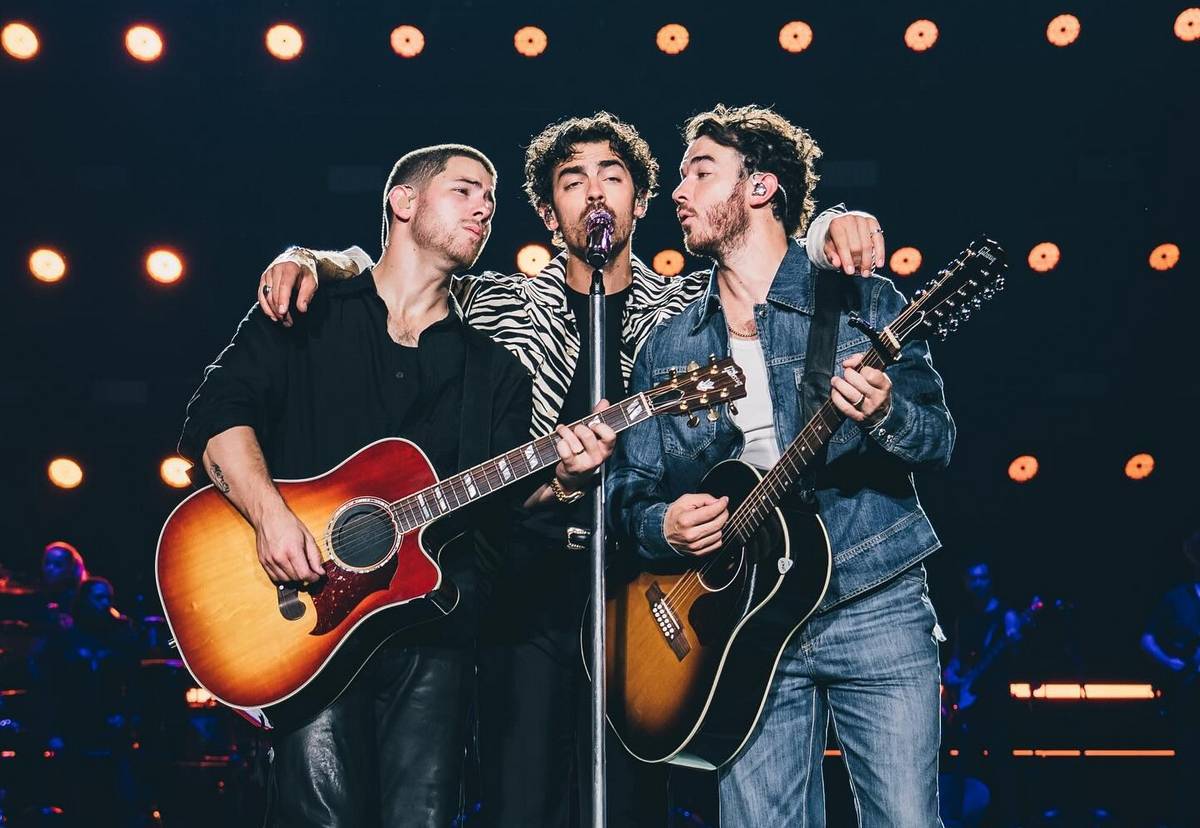 Na co se těšit v říjnu: Groove Brno přivítá Fun Lovin' Criminals, Kabát vyrazí na turné a v Praze zahrají Nick Cave i Bob Dylan