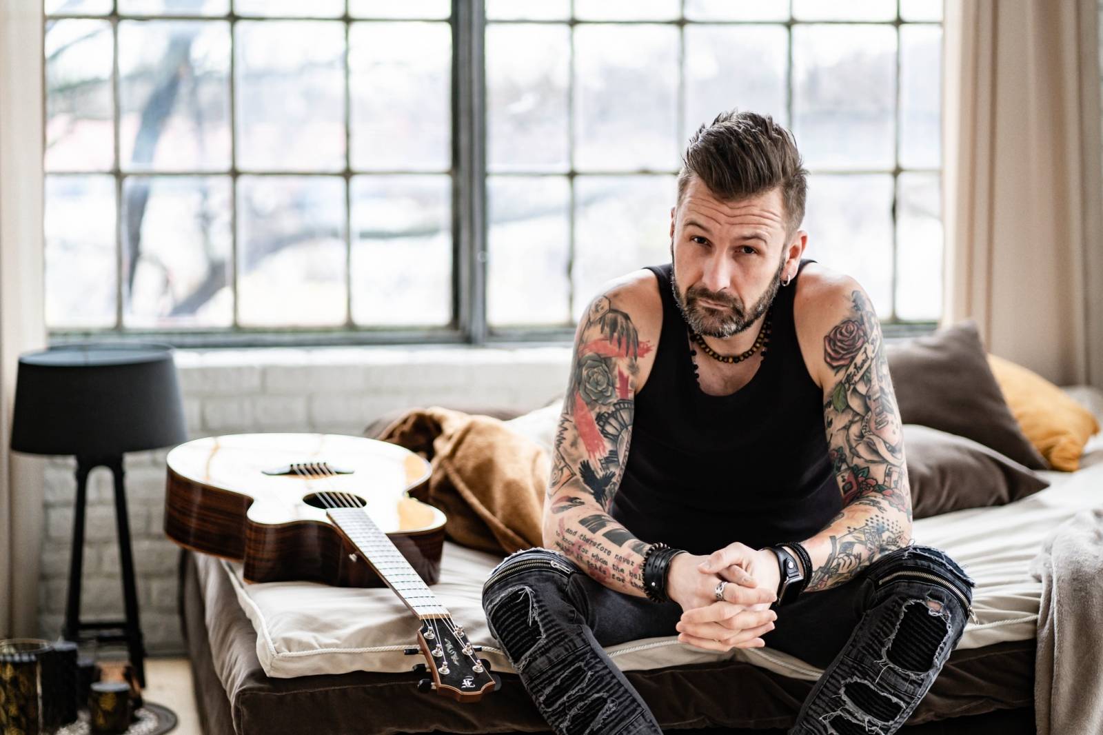 ANKETA | Tři sestry, Koblížc!, Fast Food Orchestra, Láska a Jasmin hodnotí rok 2024