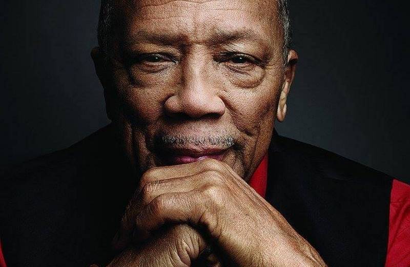 Zahraniční hudební osobnosti, které v roce 2024 zemřely: Quincy Jones, Liam Payne, Cissy Houston, Bob Bryar i Toby Keith