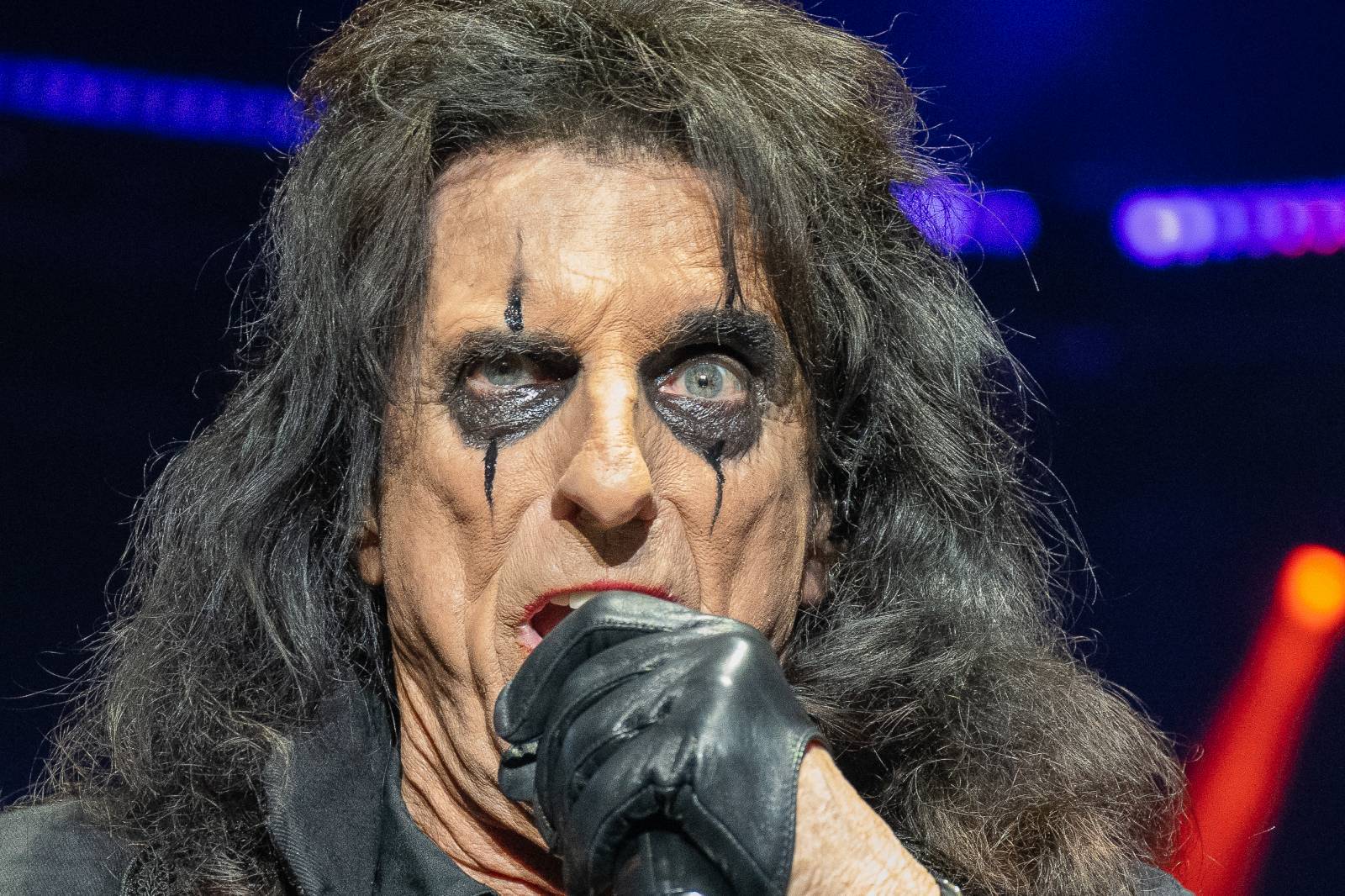 TOP 10 koncertních zážitků roku 2024 redakce iREPORTu. Vyrazili jsme na Alice Coopera, Sum 41, Auroru i Taylor Swift do Polska