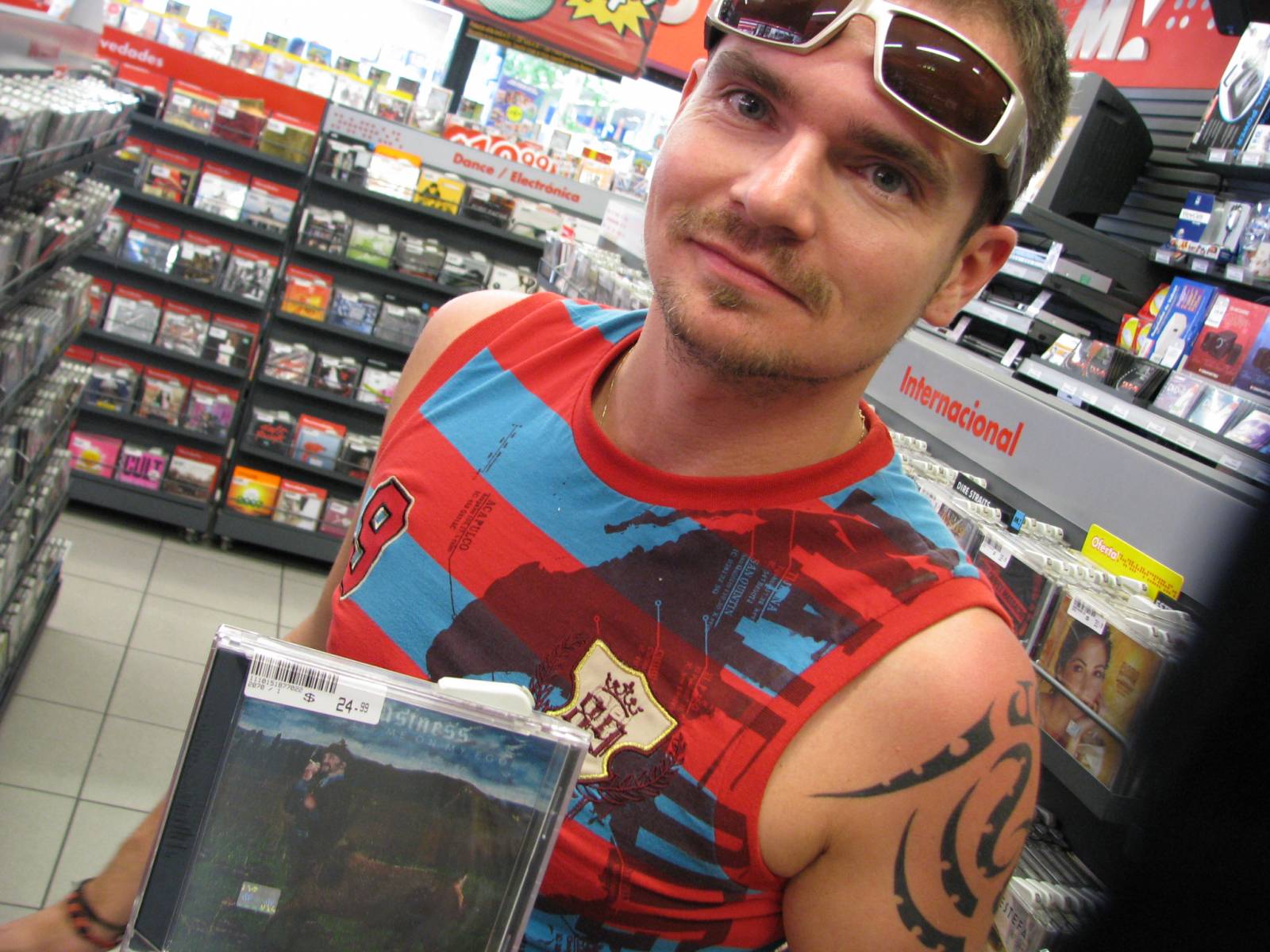 RETRO 2000 | Jak Monkey Business dobyli Jižní Ameriku a učarovali latinsko-americké rockové legendě