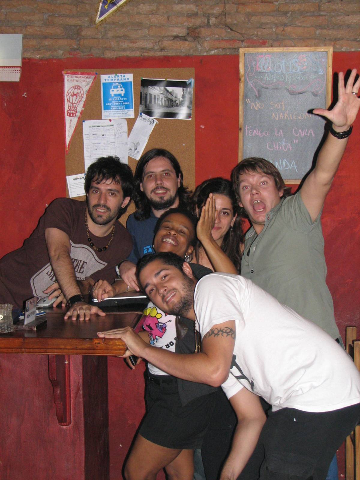 RETRO 2000 | Jak Monkey Business dobyli Jižní Ameriku a učarovali latinsko-americké rockové legendě