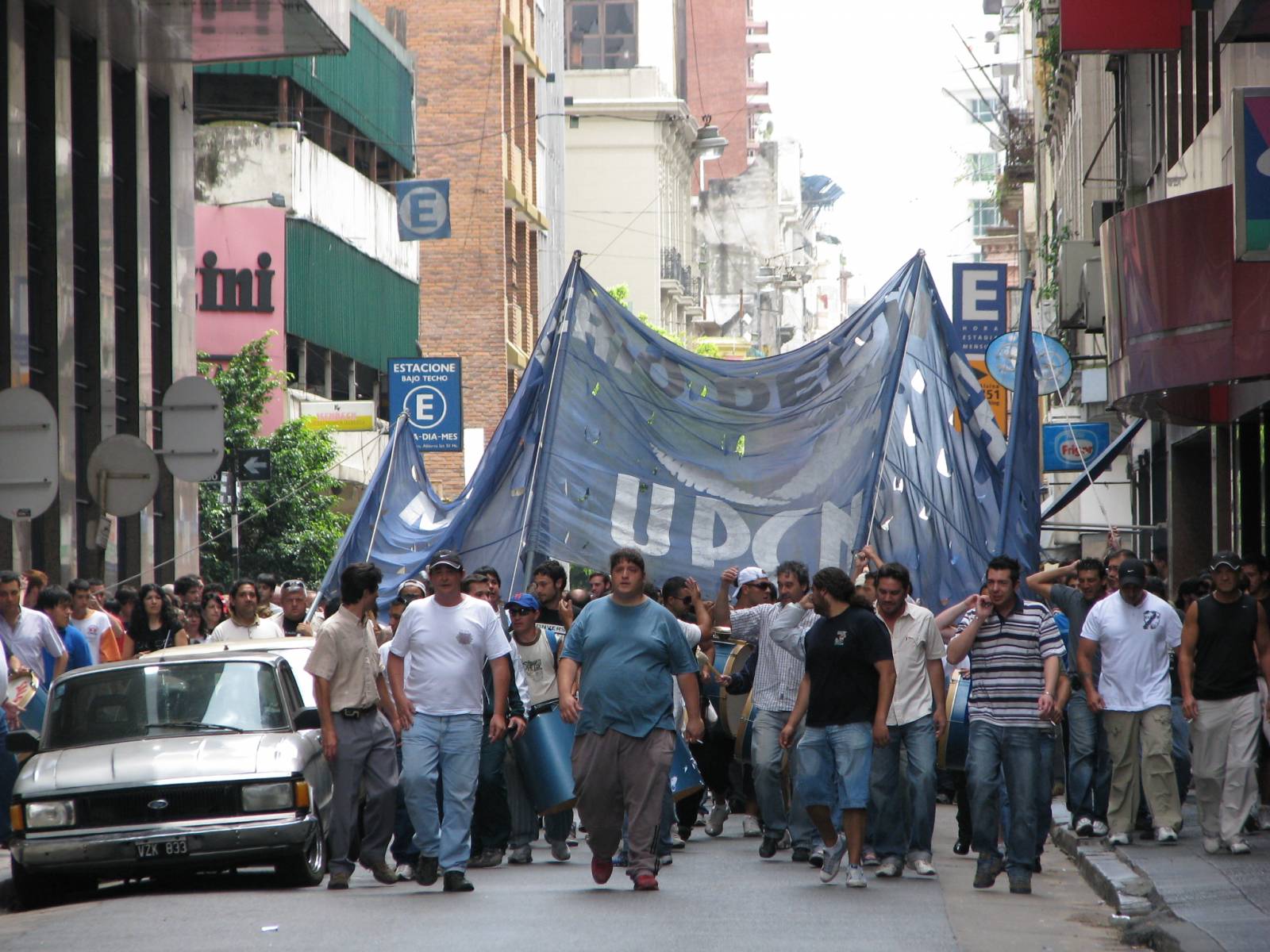 RETRO 2000 | Jak Monkey Business dobyli Jižní Ameriku a učarovali latinsko-americké rockové legendě